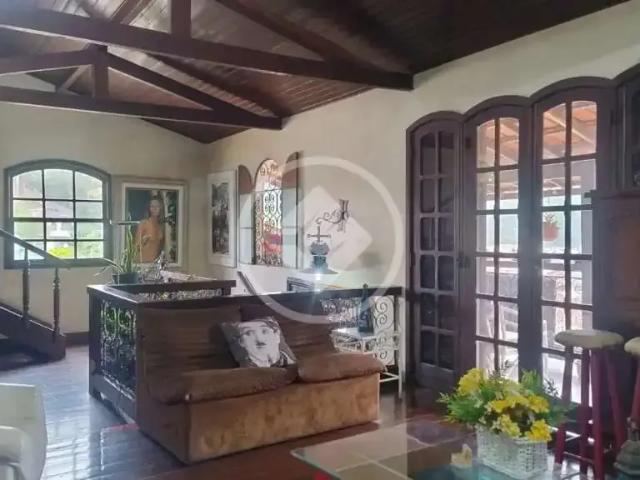 Casa / Sobrado para Locação em Teresópolis/RJ Agriões 10 Quartos