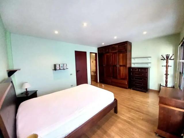 Casa / Sobrado para Locação em Teresópolis/RJ Alto 5 Quartos