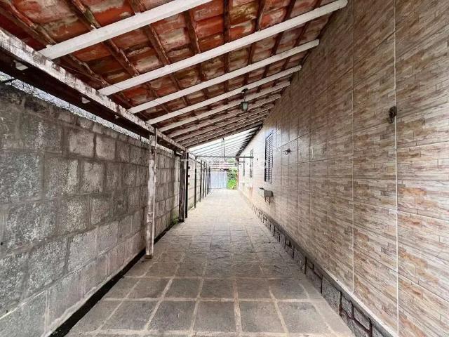 Casa / Sobrado para Locação em Teresópolis/RJ Alto 6 Quartos
