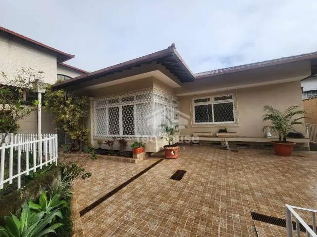 Casa / Sobrado para Locação em Teresópolis/RJ Iucas 3 Quartos