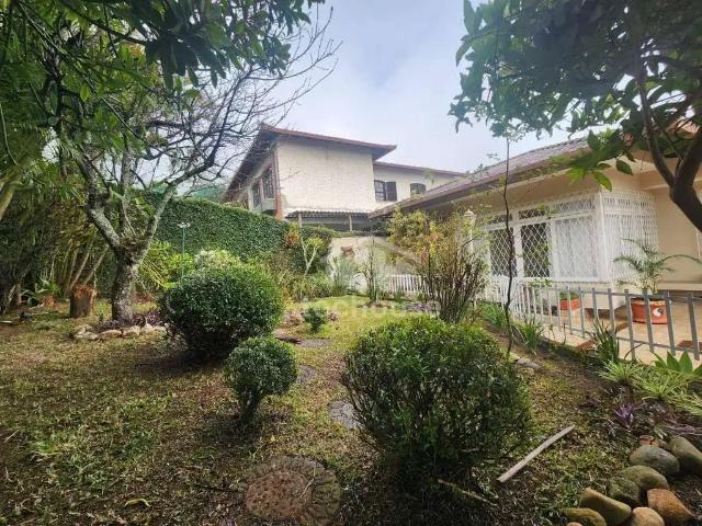 Casa / Sobrado para Locação em Teresópolis/RJ Iucas 3 Quartos