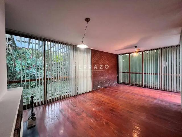 Casa / Sobrado para Locação em Teresópolis/RJ Nossa Senhora de Fátima 5 Quartos
