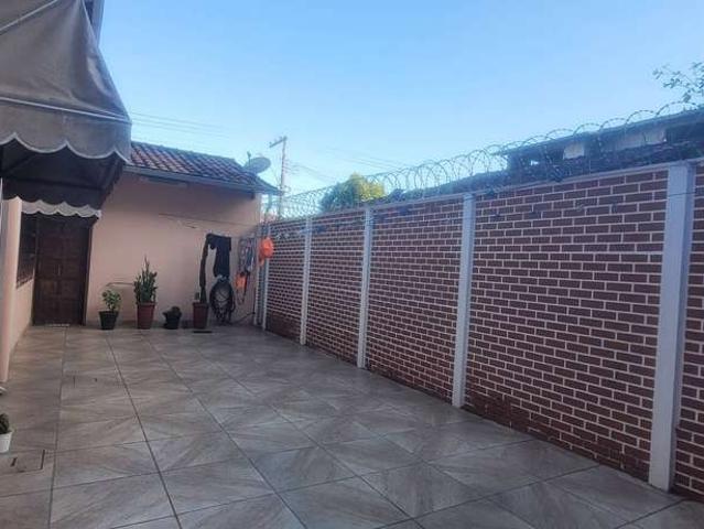 Casa / Sobrado para Locação em Timóteo/MG Quitandinha 3 Quartos