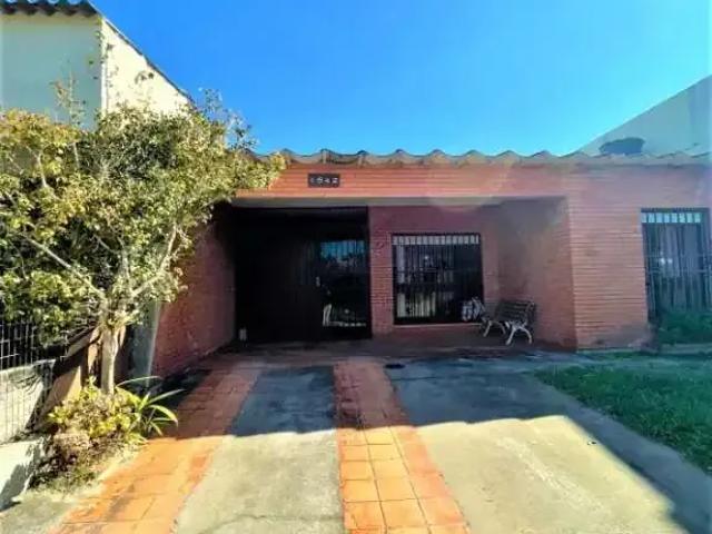 Casa / Sobrado para Locação em Tramandaí/RS Centro 5 Quartos