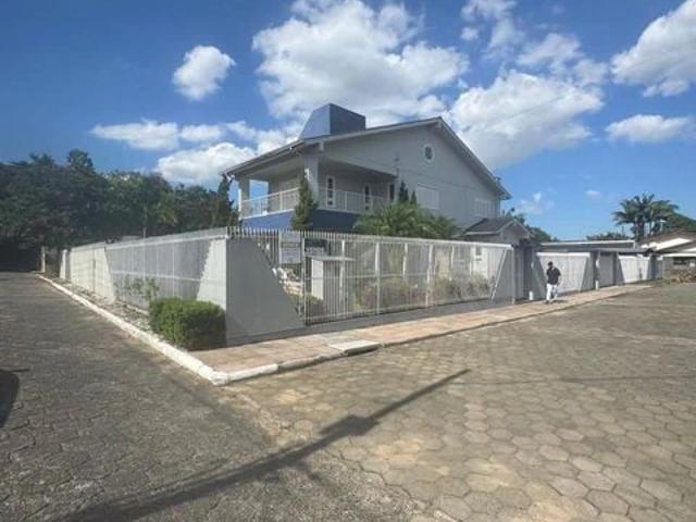 Casa / Sobrado para Locação em Turvo/SC Cidade Alta 3 Quartos