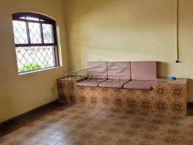 Casa / Sobrado para Locação em Ubatuba/SP Centro 5 Quartos