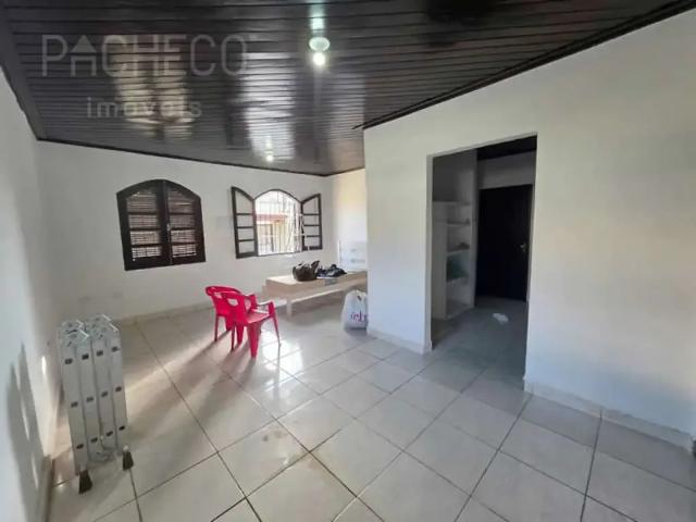 Casa / Sobrado para Locação em Ubatuba/SP Centro 2 Quartos