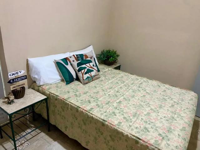 Casa / Sobrado para Locação em Ubatuba/SP Corcovado 2 Quartos
