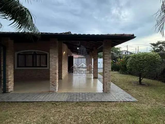 Casa / Sobrado para Locação em Ubatuba/SP Itaguá 3 Quartos