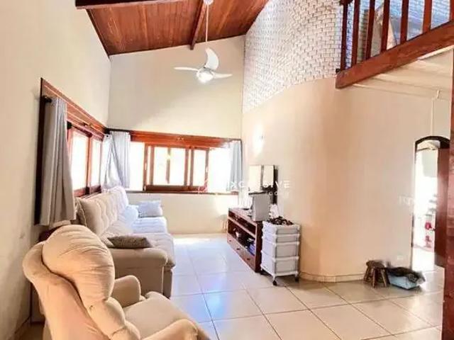 Casa / Sobrado para Locação em Ubatuba/SP Itaguá 3 Quartos