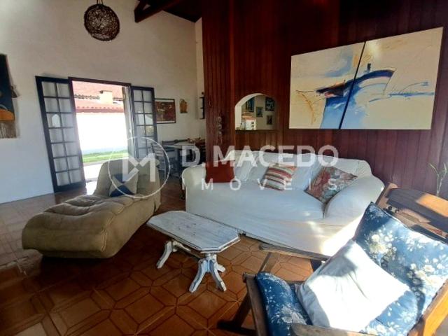 Casa / Sobrado para Locação em Ubatuba/SP Lagoinha 3 Quartos