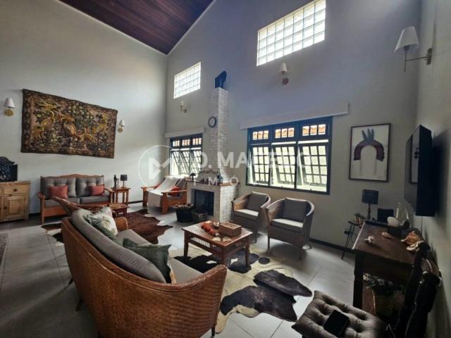 Casa / Sobrado para Locação em Ubatuba/SP Lagoinha 6 Quartos