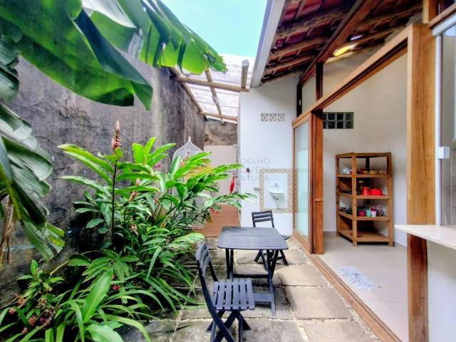 Casa / Sobrado para Locação em Ubatuba/SP Perequê Açu 3 Quartos