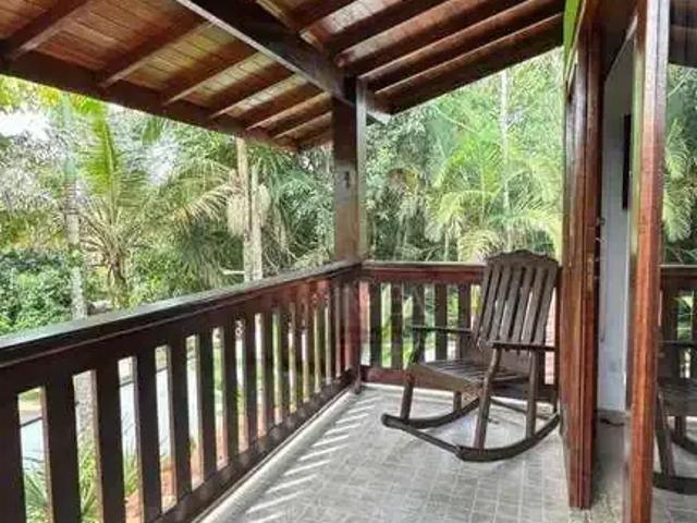 Casa / Sobrado para Locação em Ubatuba/SP Praia do Itamambuca 4 Quartos