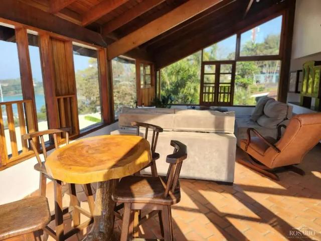 Casa / Sobrado para Locação em Ubatuba/SP Tenório 4 Quartos