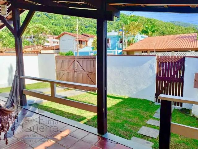 Casa / Sobrado para Locação em Ubatuba/SP Toninhas 2 Quartos