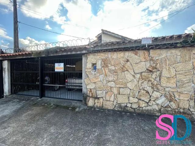 Casa / Sobrado para Locação em Ubatuba/SP Umuarama 4 Quartos