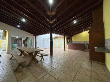 Casa / Sobrado para Locação em Uberaba/MG Olinda 4 Quartos