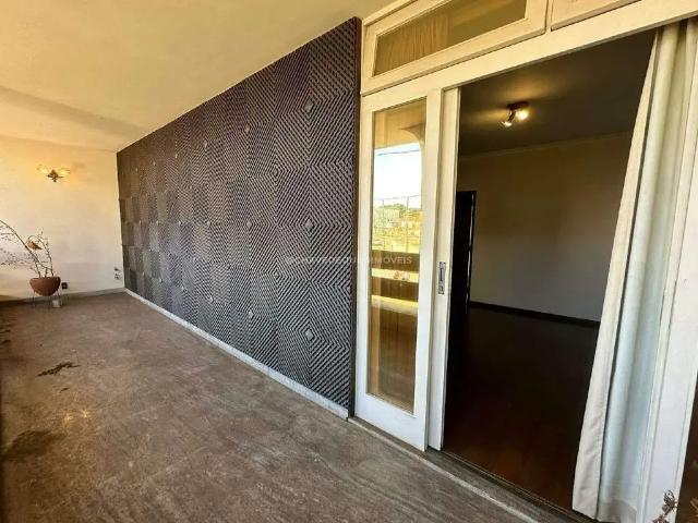 Casa / Sobrado para Locação em Uberaba/MG Centro 3 Quartos