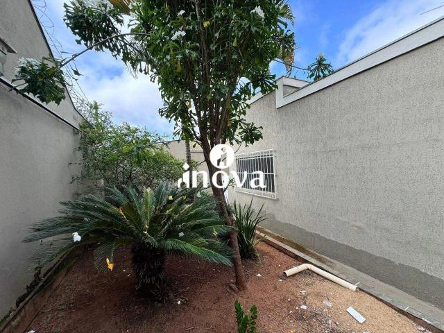 Casa / Sobrado para Locação em Uberaba/MG Conjunto Frei Eugênio 3 Quartos