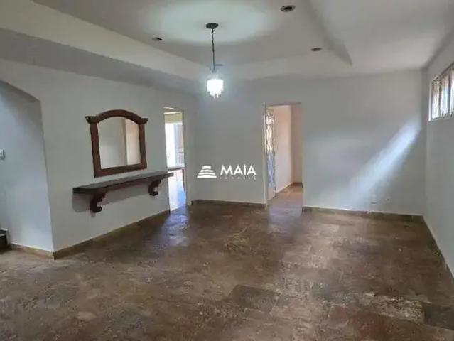Casa / Sobrado para Locação em Uberaba/MG Conjunto Guanabara 4 Quartos