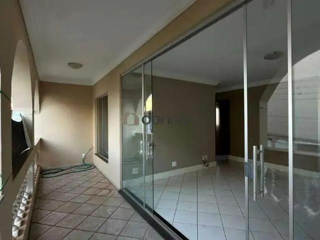 Casa / Sobrado para Locação em Uberaba/MG Irmãos Soares 3 Quartos