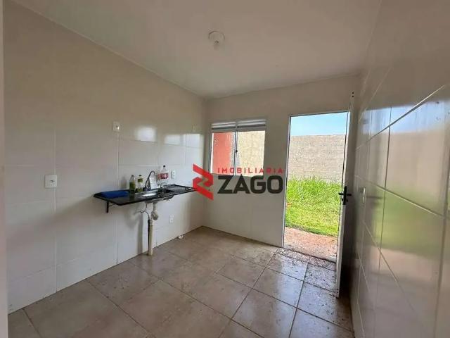Casa / Sobrado para Locação em Uberaba/MG Parque das Aroeiras 2 Quartos