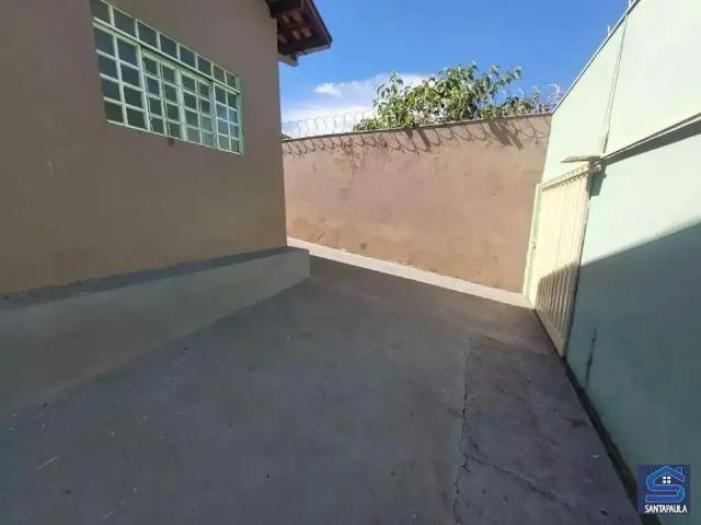 Casa / Sobrado para Locação em Uberaba/MG Residencial Estados Unidos 4 Quartos
