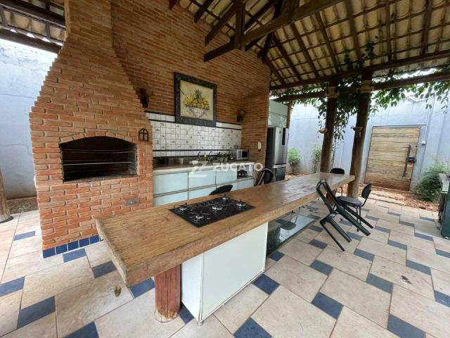 Casa / Sobrado para Locação em Uberaba/MG Santa Maria 6 Quartos