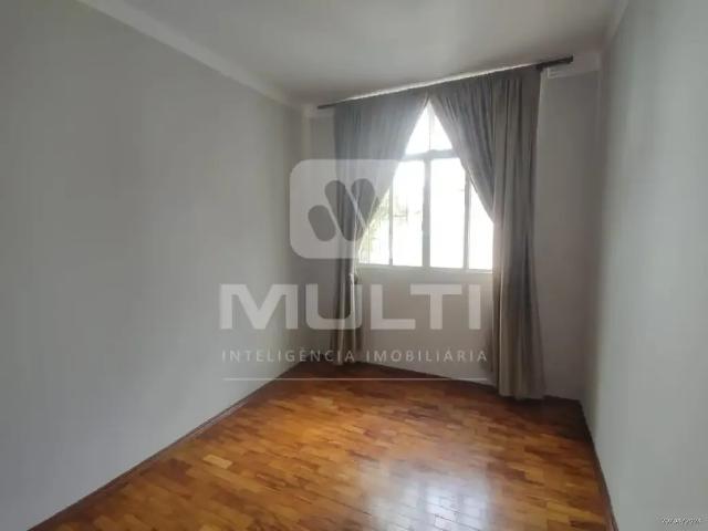 Casa / Sobrado para Locação em Uberlândia/MG Martins 3 Quartos
