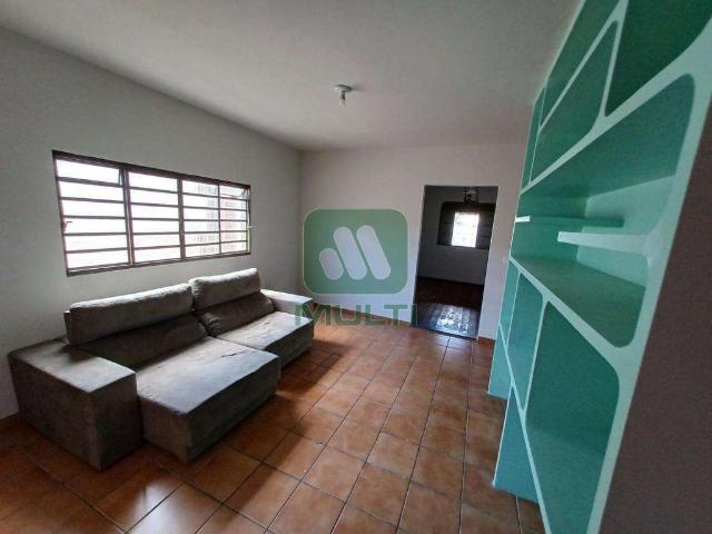 Casa / Sobrado para Locação em Uberlândia/MG Martins 4 Quartos