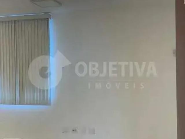 Casa / Sobrado para Locação em Uberlândia/MG Martins 5 Quartos