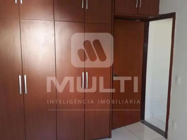 Casa / Sobrado para Locação em Uberlândia/MG Morada da Colina 2 Quartos