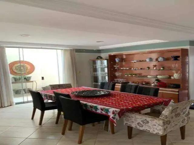 Casa / Sobrado para Locação em Uberlândia/MG Morada da Colina 4 Quartos