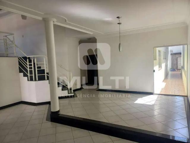 Casa / Sobrado para Locação em Uberlândia/MG Morada da Colina 4 Quartos