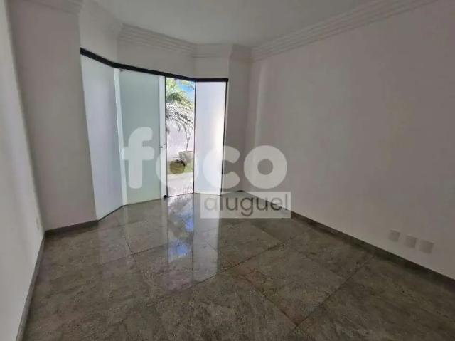 Casa / Sobrado para Locação em Uberlândia/MG Morada da Colina 4 Quartos