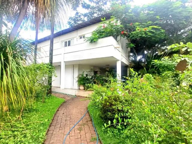 Casa / Sobrado para Locação em Uberlândia/MG Morada da Colina 6 Quartos