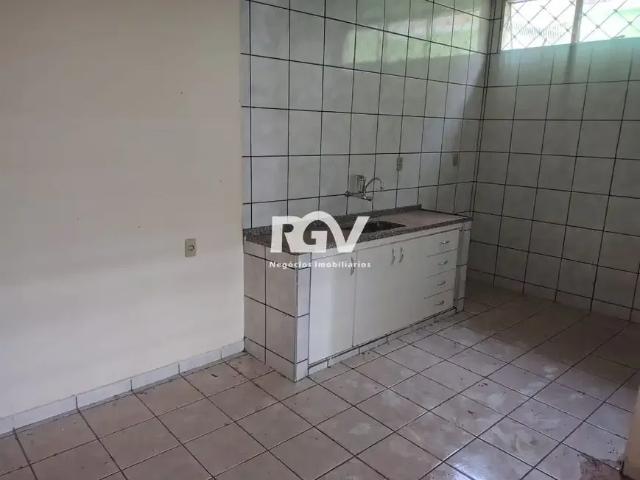 Casa / Sobrado para Locação em Uberlândia/MG Nossa Senhora Aparecida 2 Quartos