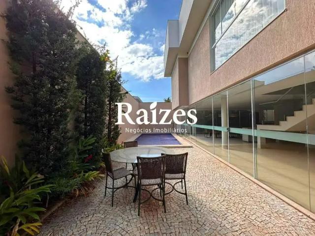 Casa / Sobrado para Locação em Uberlândia/MG Nova Uberlândia 4 Quartos