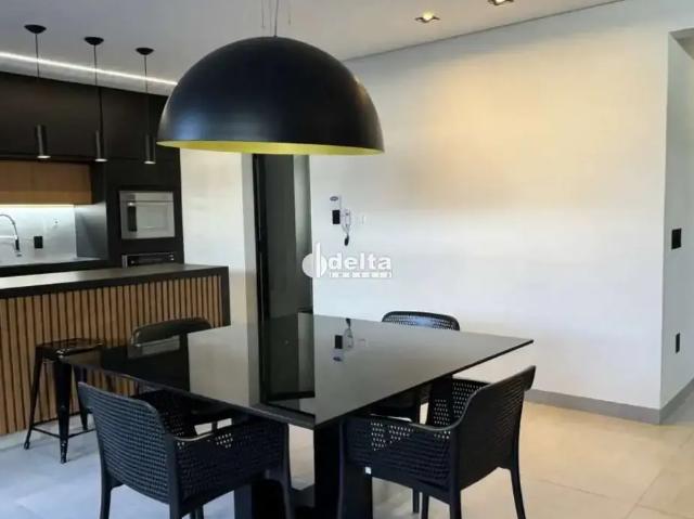Casa / Sobrado para Locação em Uberlândia/MG Aclimação 3 Quartos