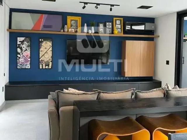 Casa / Sobrado para Locação em Uberlândia/MG Alto Umuarama 3 Quartos