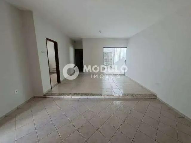 Casa / Sobrado para Locação em Uberlândia/MG Alto Umuarama 3 Quartos