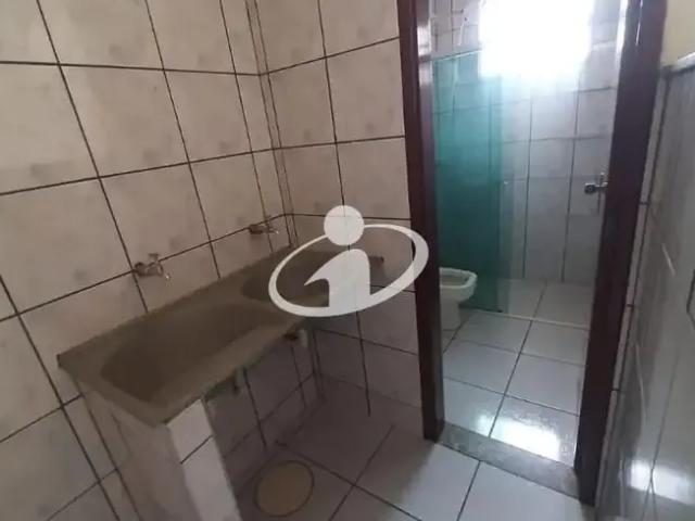 Casa / Sobrado para Locação em Uberlândia/MG Brasil 4 Quartos