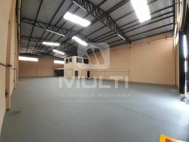 Casa / Sobrado para Locação em Uberlândia/MG Custódio Pereira 1 Quartos