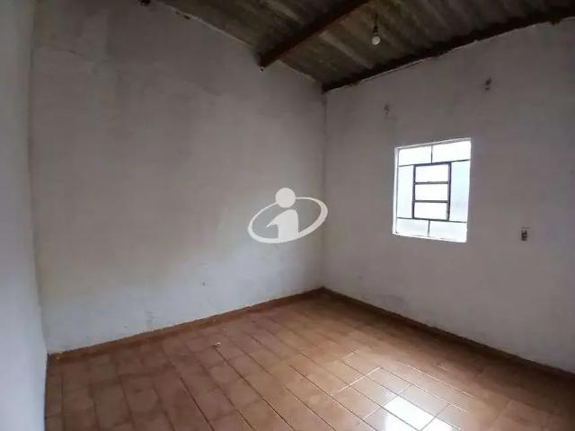 Casa / Sobrado para Locação em Uberlândia/MG Custódio Pereira 2 Quartos
