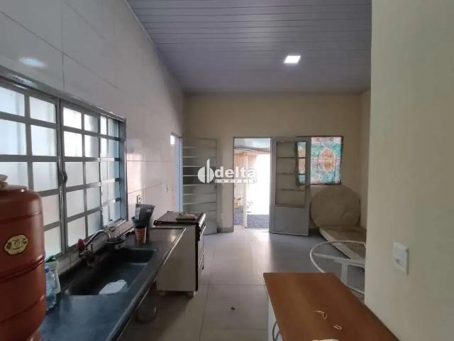 Casa / Sobrado para Locação em Uberlândia/MG Cazeca 3 Quartos
