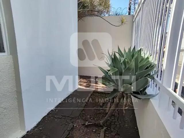 Casa / Sobrado para Locação em Uberlândia/MG Cazeca 3 Quartos