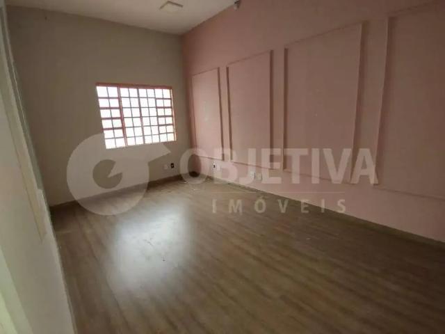 Casa / Sobrado para Locação em Uberlândia/MG Centro 1 Quartos
