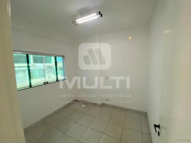 Casa / Sobrado para Locação em Uberlândia/MG Centro 1 Quartos