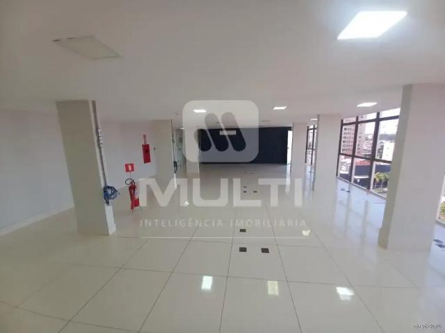 Casa / Sobrado para Locação em Uberlândia/MG Centro 1 Quartos
